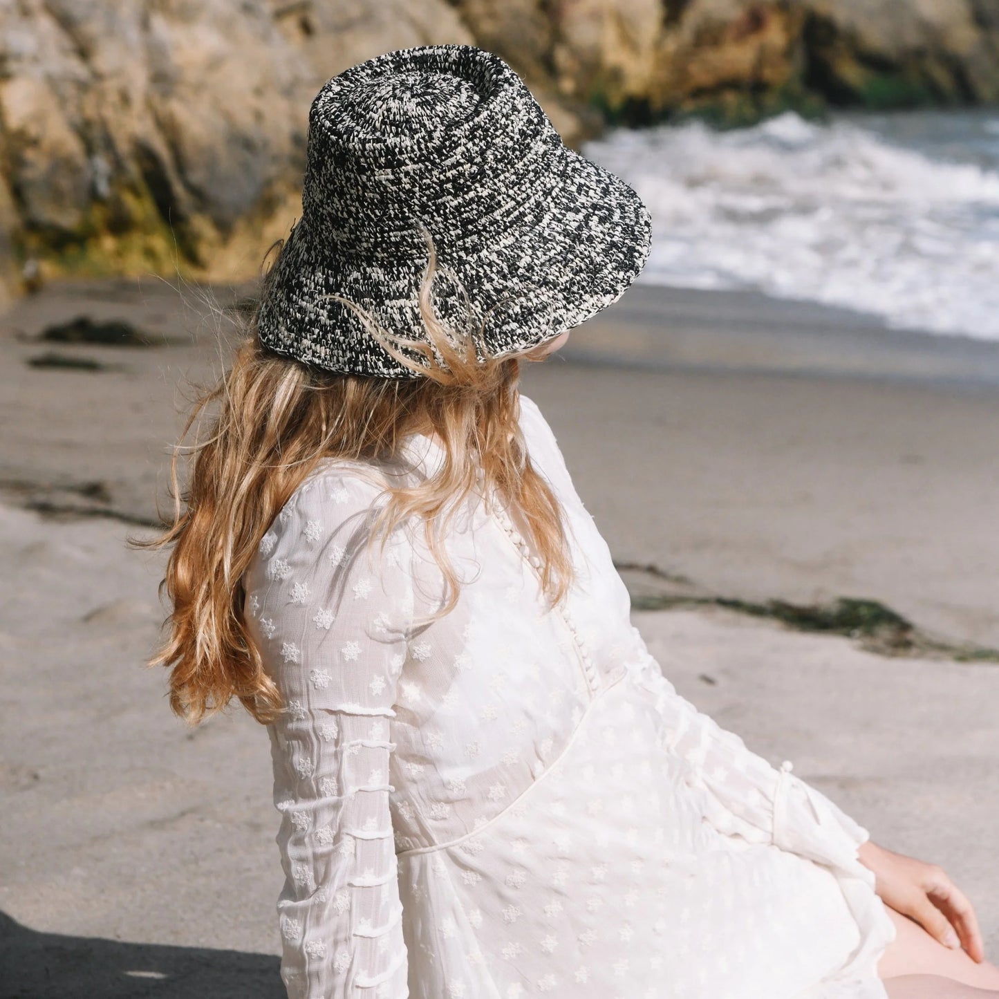 Lolo Hat - Black Ivory