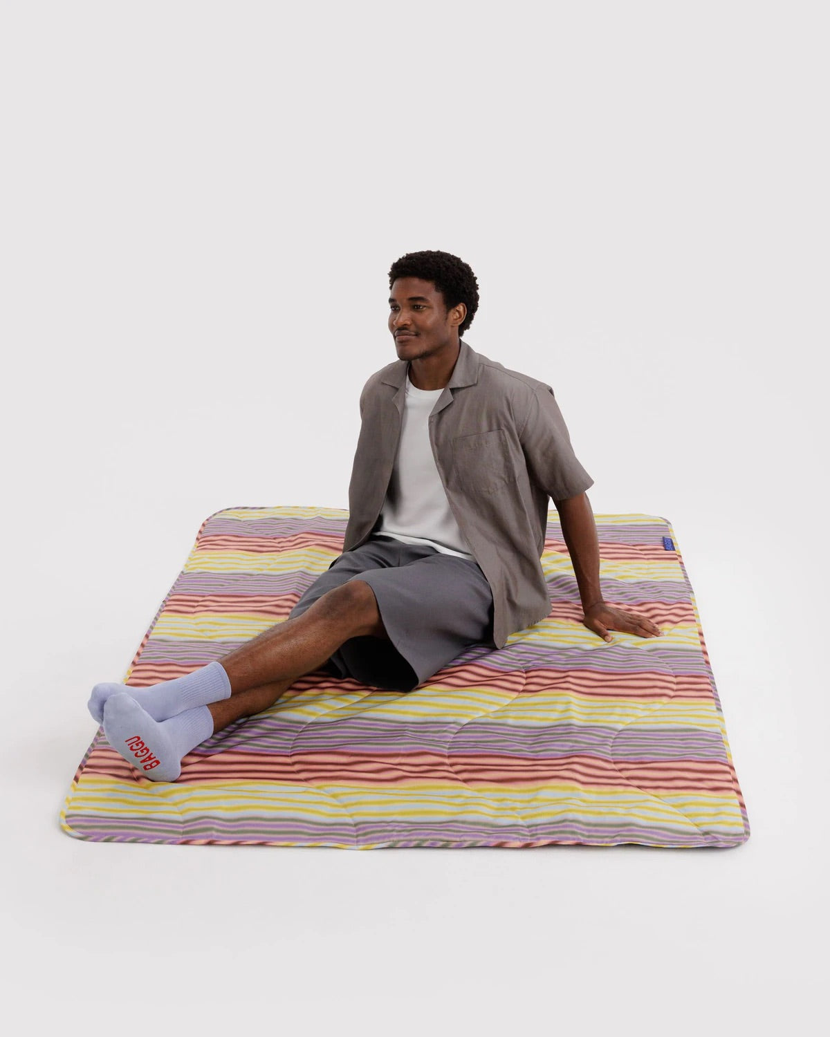 Puffy Picnic Blanket - Gradient Stripe